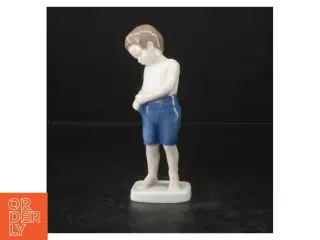 Porcelænsfigur af dreng fra B&G (str. 16 cm)