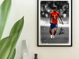 Køb Yamal og Mbappe plakat & opnå 15% ekstra rabat