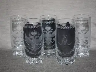 Unikke russiske hånddekorerede glas sælges