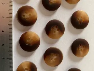 Knapper, nye - Pris 10 kr/foto