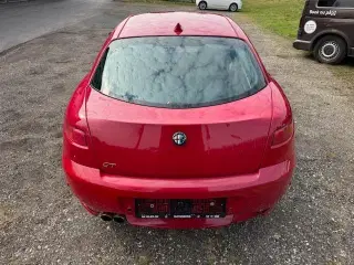 Alfa Romeo GT 2,0 JTS
