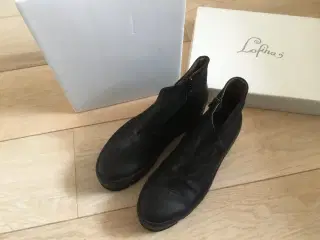 Lofina, kort støvle