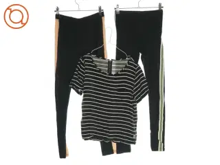 2 par bukser og en t shirt