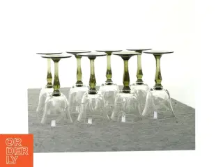Glas med grøn stilk (str. 12 x 6 cm)