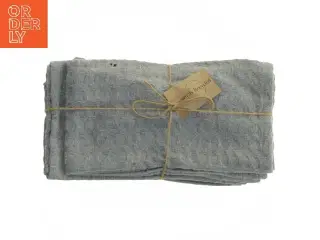 To genbrugte stofstykker (str. 2 styk. 70 x 53 cm)