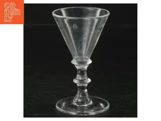Glas (str. H. 9,5 cm)