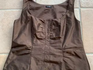 Vera Mont top str. 46