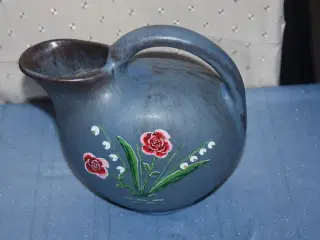 Flot keramisk kande H.: 17 cm