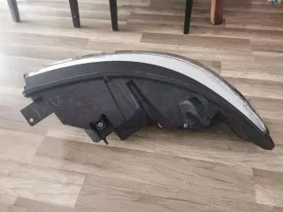 Ford Explorer LED-forlygter højre LB5B-13W029-GG