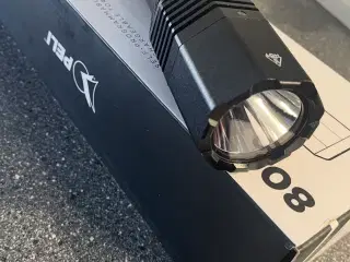 PELI TAKTICAL FLASHL.helt magen til Politiets 😉