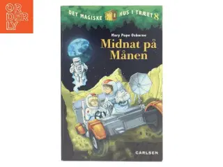 Midnat på månen af Mary Pope Osborne (Bog)