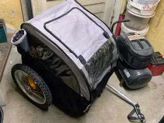Hundetrailer til mellemstørrelse hund sælges