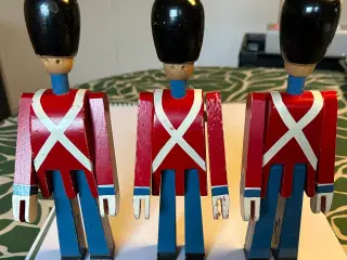 3 kay Bojesen gardere