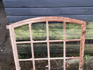 Staldvindue der kan åbne