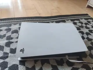 Playstation 5 med disc 2 år gammel 