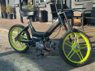 NYRENOVERET PUCH MAXI K