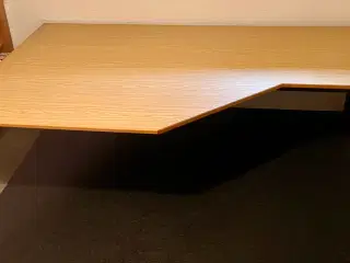 STORT OG FLOT SKRIVEBORD (B195xD110xH65cm)