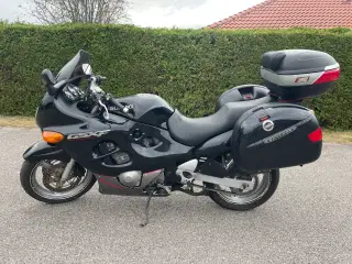 Suzuki 750 GSX F