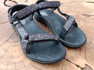 TEVA sandaler