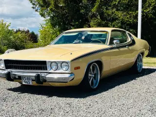 Plymouth Satellite V8