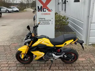 e-MO El scooter e-mio