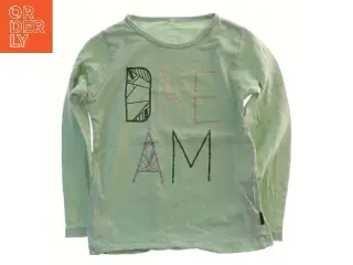 Langærmet T-shirt med tekst fra Name It (str. 116)