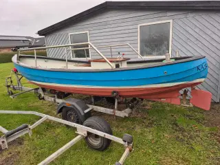 Limfjords jolle 18 fod Yanmar. Med dam