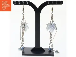 Øreringe med bladmotiv (str. 10 x 2 cm)