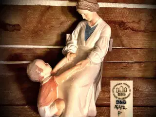 * Bing & Grøndahl; Dickies Mama - Mor og søn (1642
