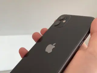 iPhone 11 med cover