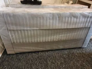 Radiator, stor hvid farve, NY