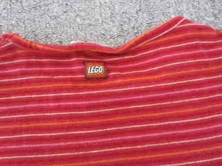 Sød langærmet bluse fra Lego i str. 92