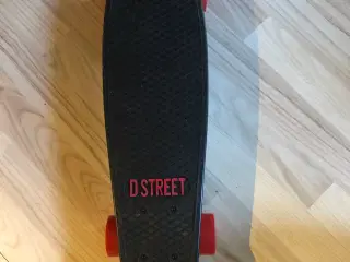 D-street mini skateboard 