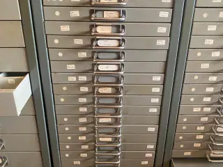 Metalskabe