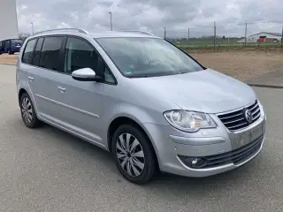 VW Touran 1,9 TDi 105 Conceptline BM
