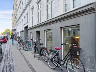 Godt Lagerrum på central beliggenhed.