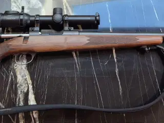 Sako 85 Varmint .308Win + lydddæmper & optilock