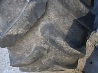 Gratis Michelin Dæk 19,5 LR 24 