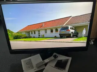 LOEWE 40"  I GOD STAND, MED ET RIGTIG GODT BILLEDE