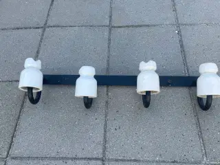Knagerække med 4 porcelæn knopper 
