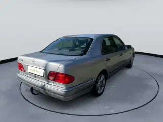 Mercedes E280 2,8 Elegance aut.