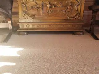 Drinksskab i egetræ 