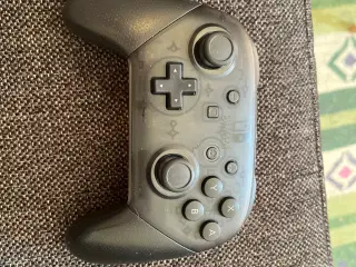 Nintendo Switch Pro Controller