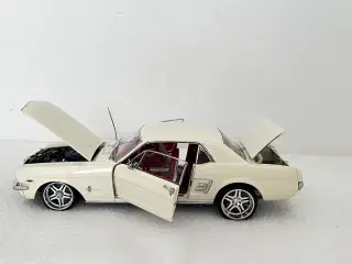 Ford mustang pony 1966