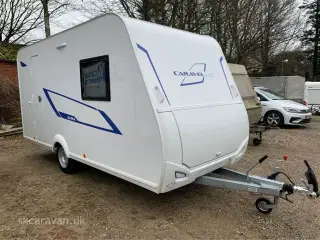 2025 - Caravelair ALBA 400 DK EDITION    Letvægteren der kan trækkes af Hybrid / batteri biler kan vejes op til 1.300 kg