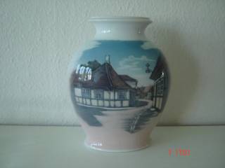 Vase H.C. Andersens hus - Vase nr 4588