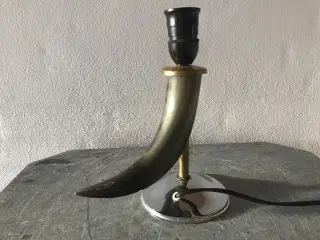 Unik bordlampe i messing, horn og chrome