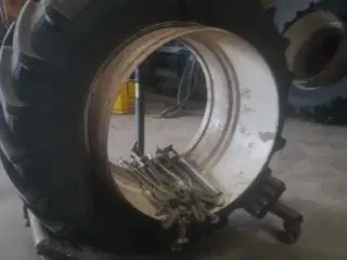 Tvillinghjul 620/70/42