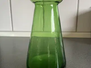 Gammelt grønt hyacint glas