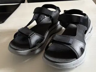 Skechers M Go Walk Arch Fit Mission Sandal str. 45